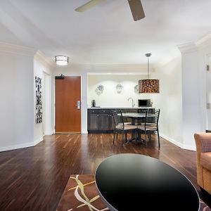 Suite à 1 Chambre à Coucher